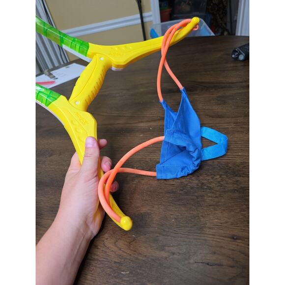 Bunch O Balloons Tropical Party Slingshot - Picture 10 of 16